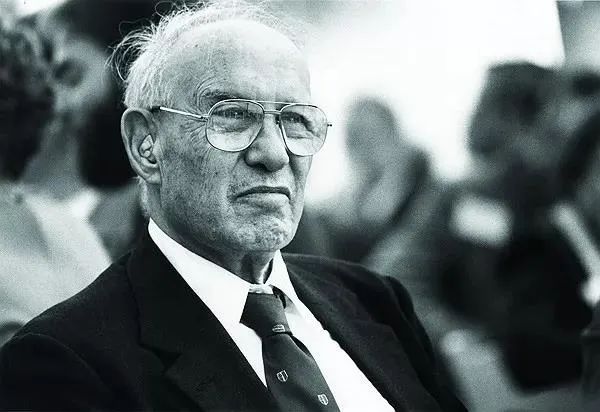 德鲁克：获得幸福的10个原则